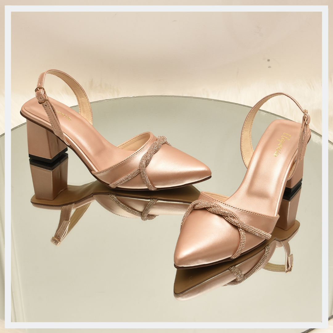 Women s Block Heel Pumps Divine Buy Court Shoes Online in Pakistan Elegancia
