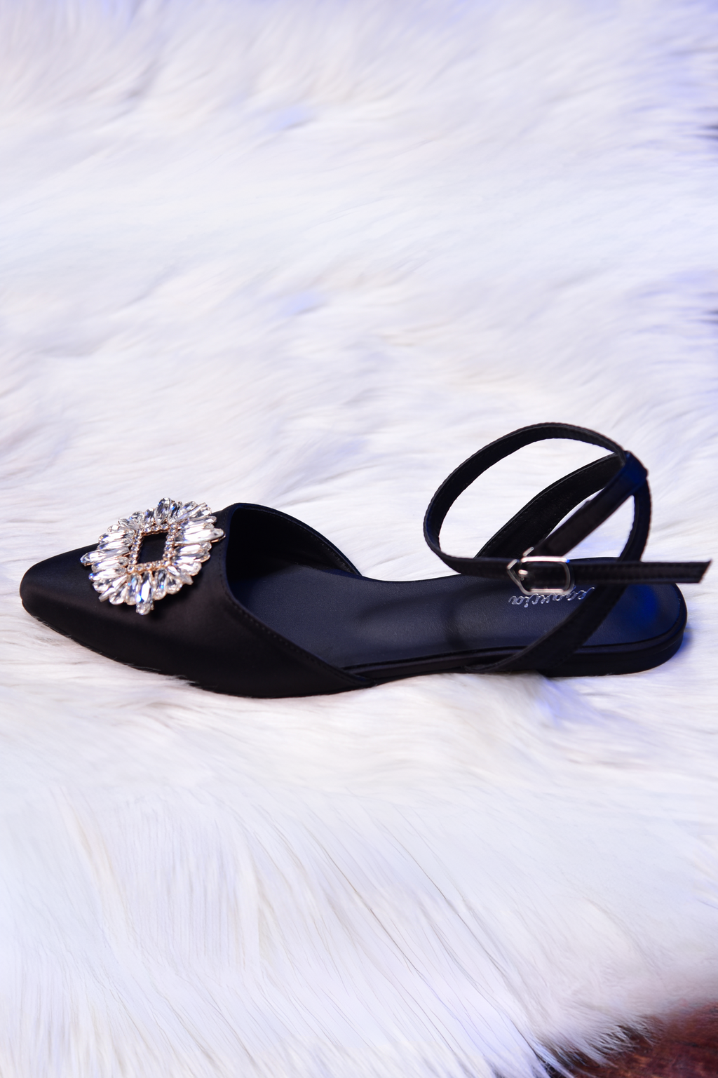 Elegancia Women's Flat Pumps QUEEN