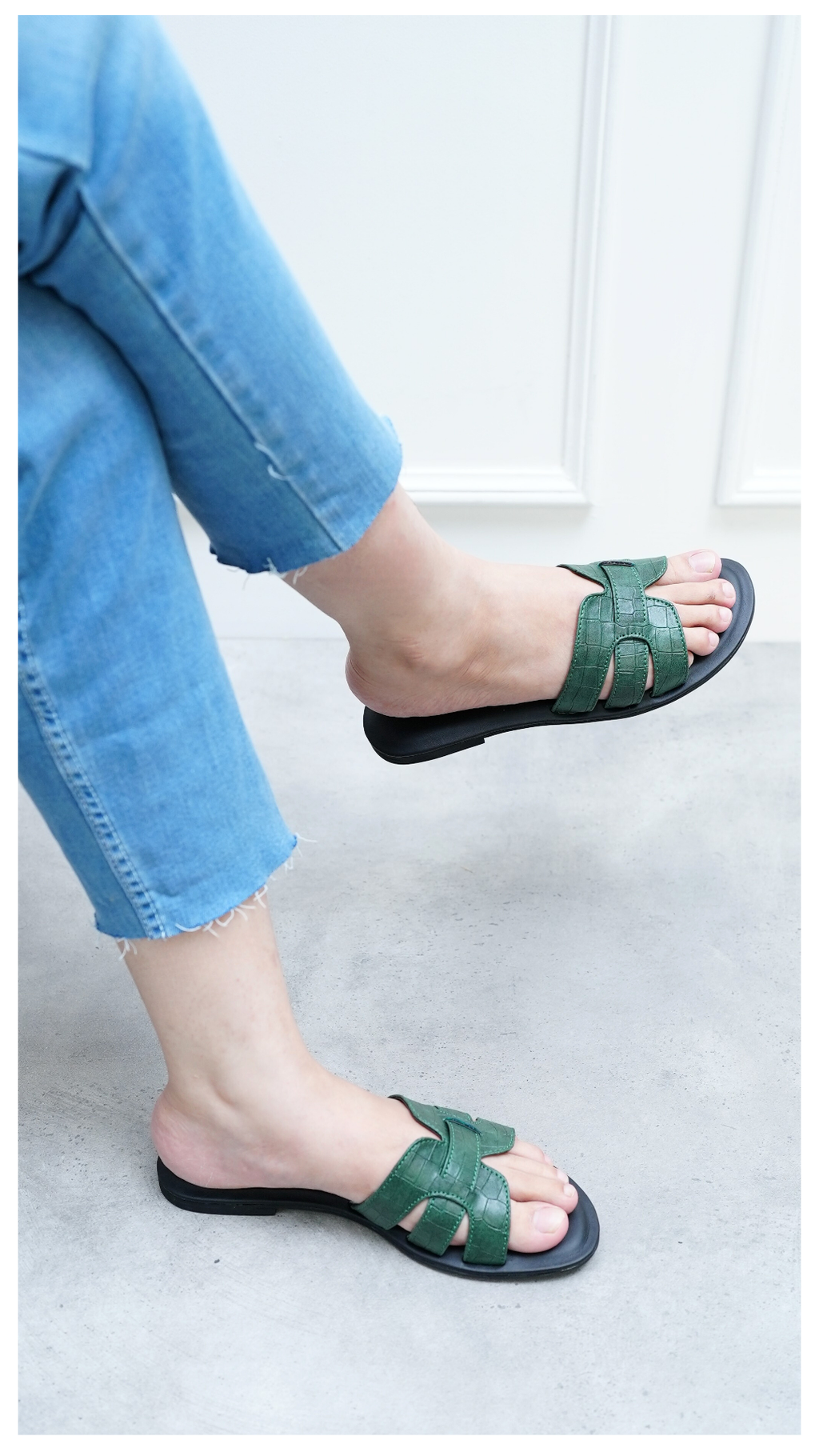 CROC SLIDES